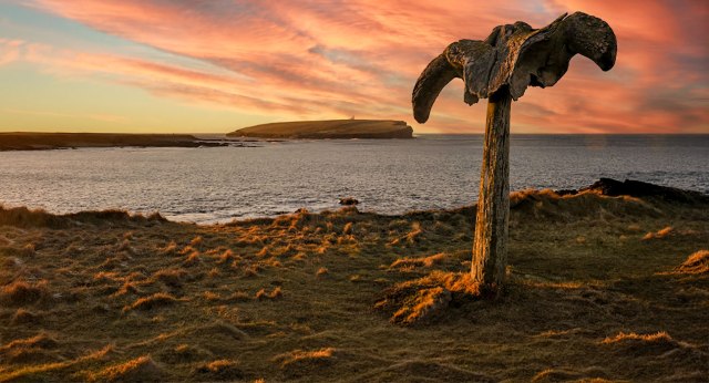 On March 27/28, a walk and talks with the TRANSECTS team are part of events centred on plans to commemorate the Birsay whalebone.

https://archaeologyorkney.com/2026/03/16/birsay-whalebone-events/
