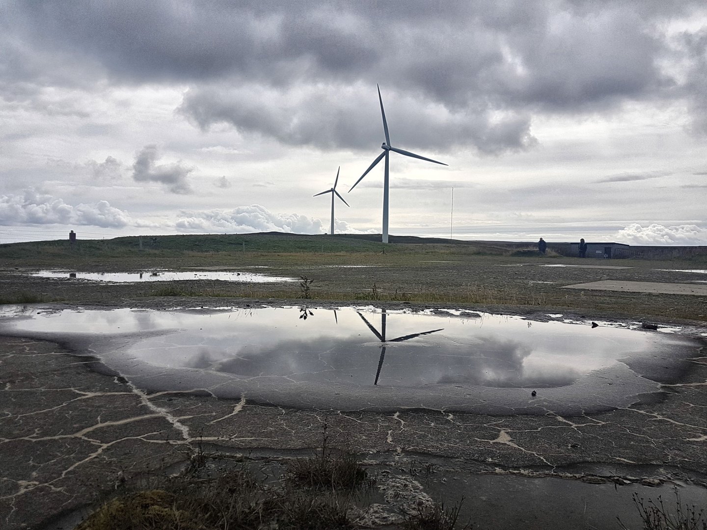 This afternoon's online research seminar sees Miriam Sentler look at Exploring wind energy history in Shetland through research-creation and archival research.